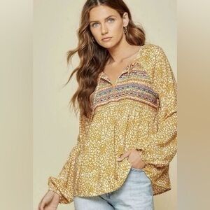 Savannah Women's Yellow Patterned Top